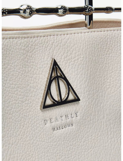 Bolso Loungefly Harry Potter con Varita de Saúco en Crema
