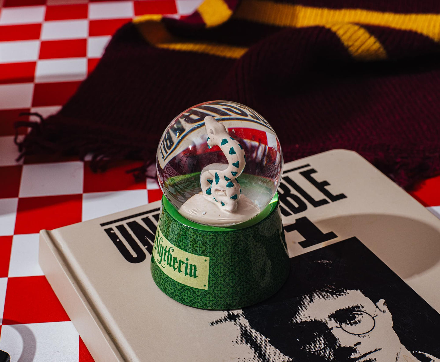 Mini Esfera de Nieve Slytherin - Harry Potter