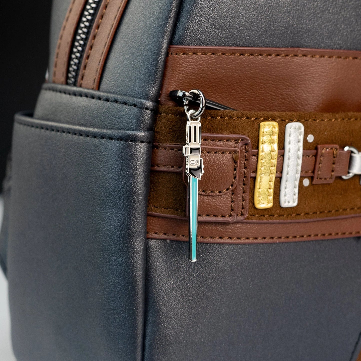 Mini Mochila Loungefly Cosplay de Anakin Skywalker de Star Wars